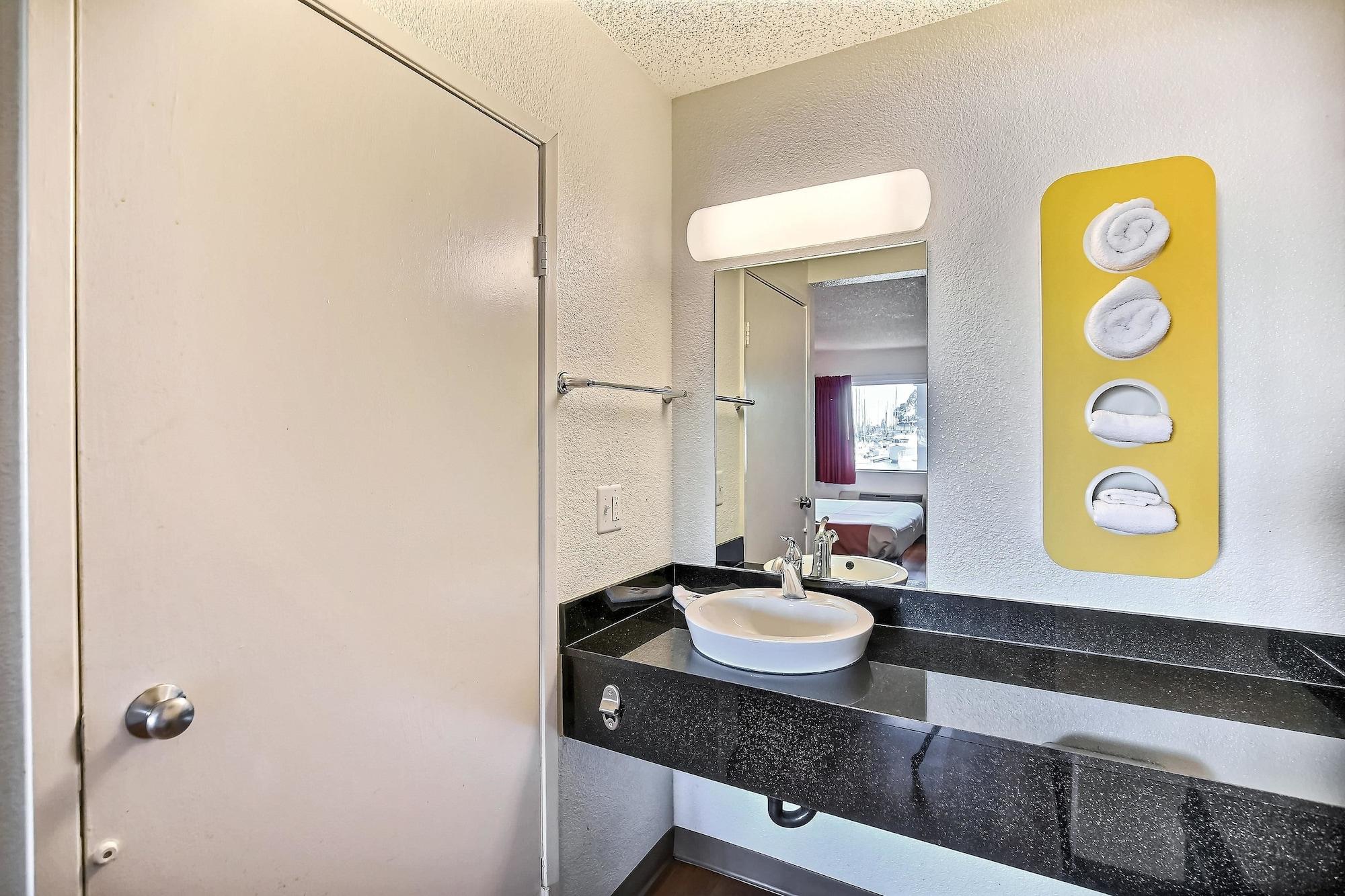 Motel 6-Oakland, Ca - Embarcadero Kültér fotó