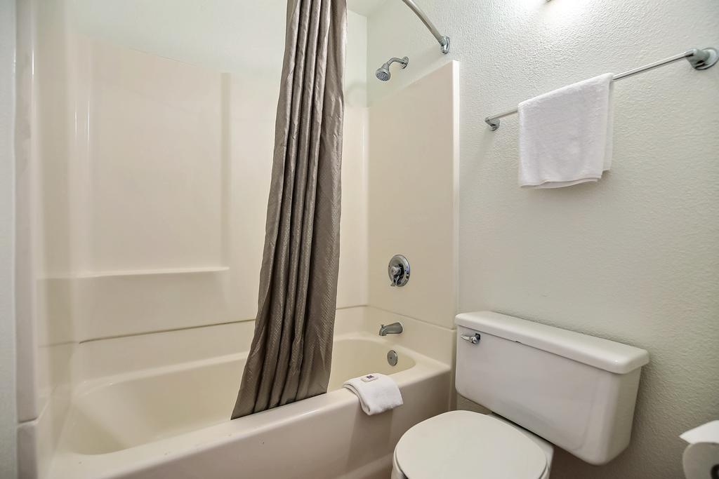 Motel 6-Oakland, Ca - Embarcadero Kültér fotó