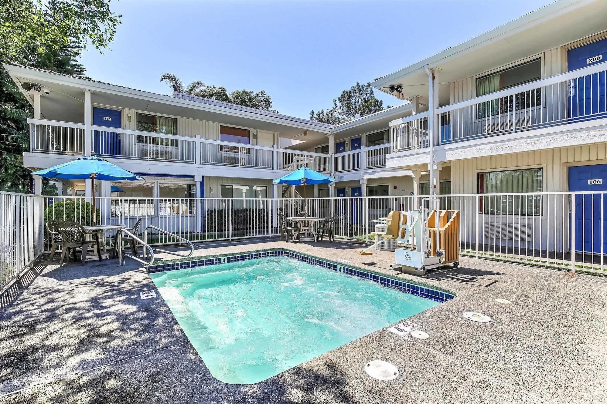 Motel 6-Oakland, Ca - Embarcadero Kültér fotó